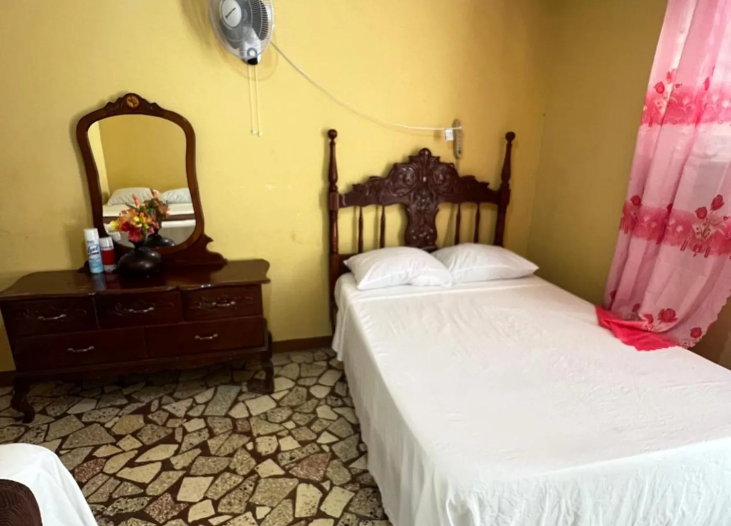 Cozy Family Inn Port Antonio Guest house